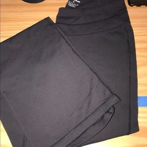 Flare yoga pants / athletic wear